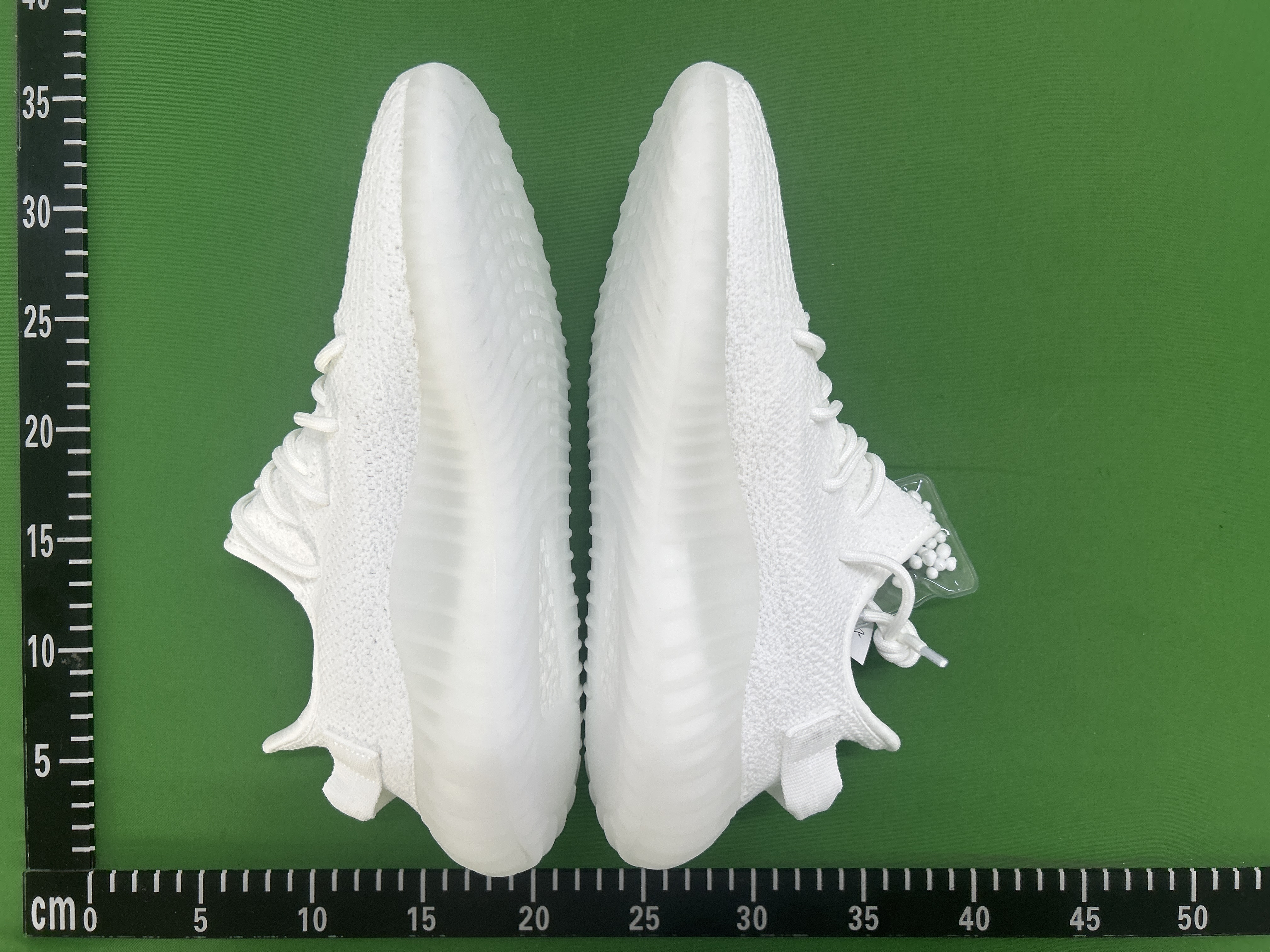 Yeezy Boost  350 (+18 Colourways)
