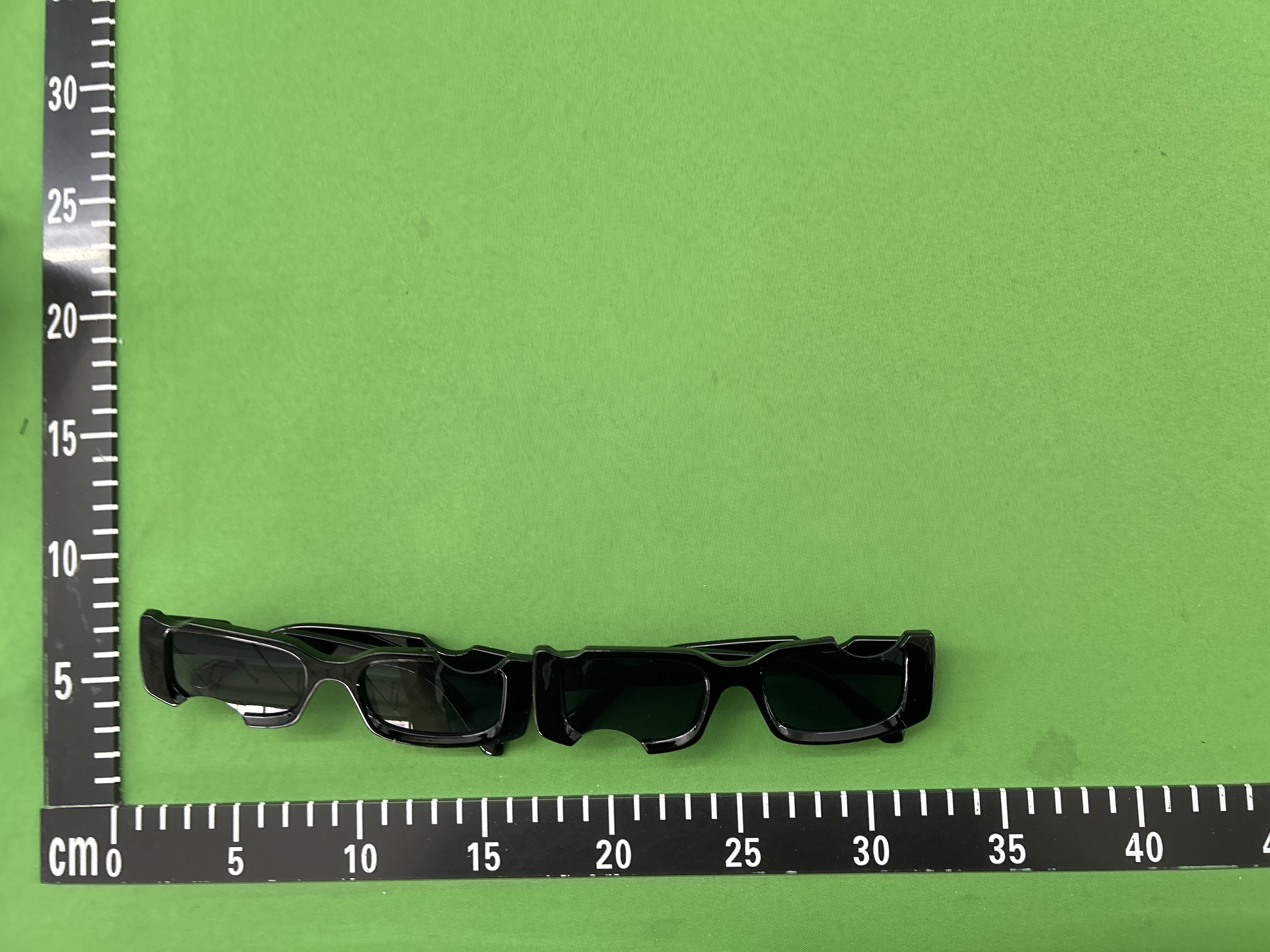 OFF WHITE Sunglasses