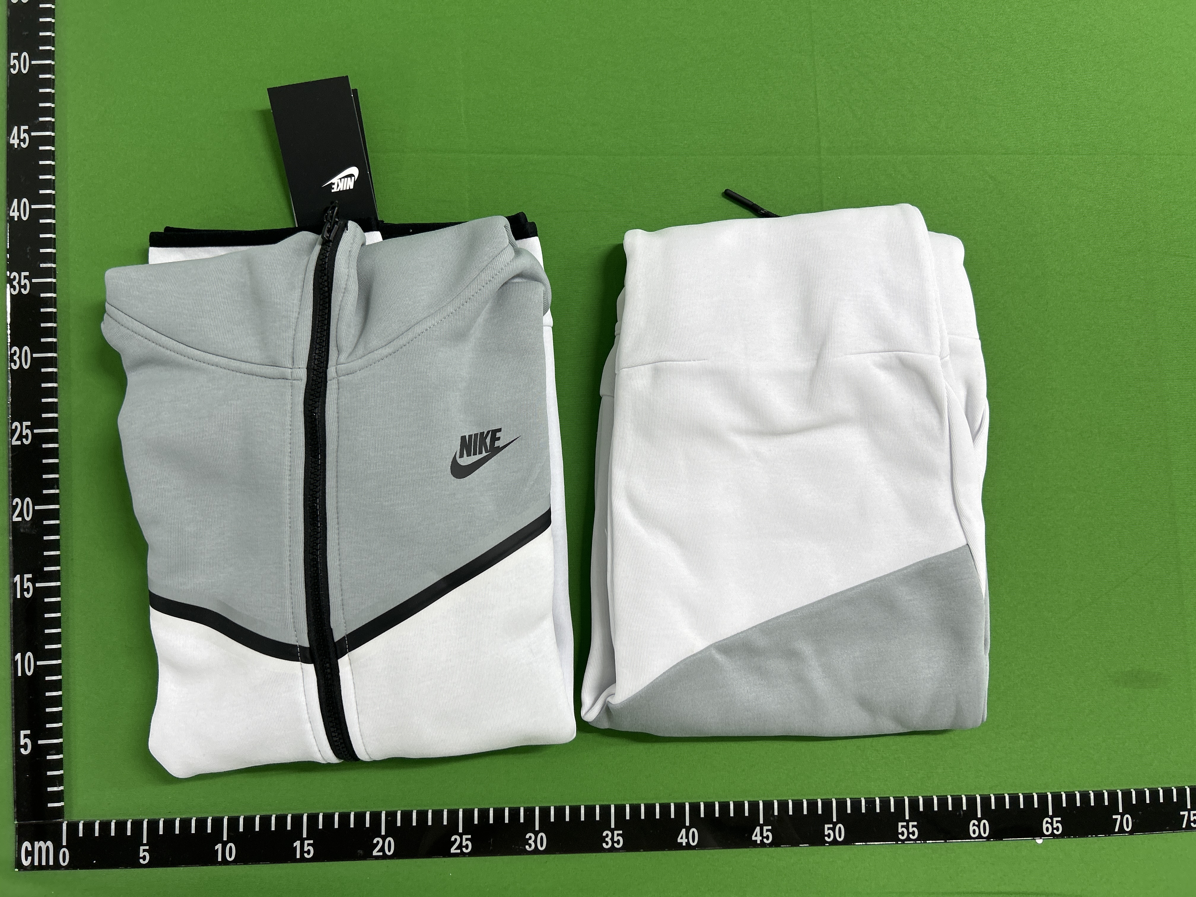 Tech Fleece Hoodie & Pants