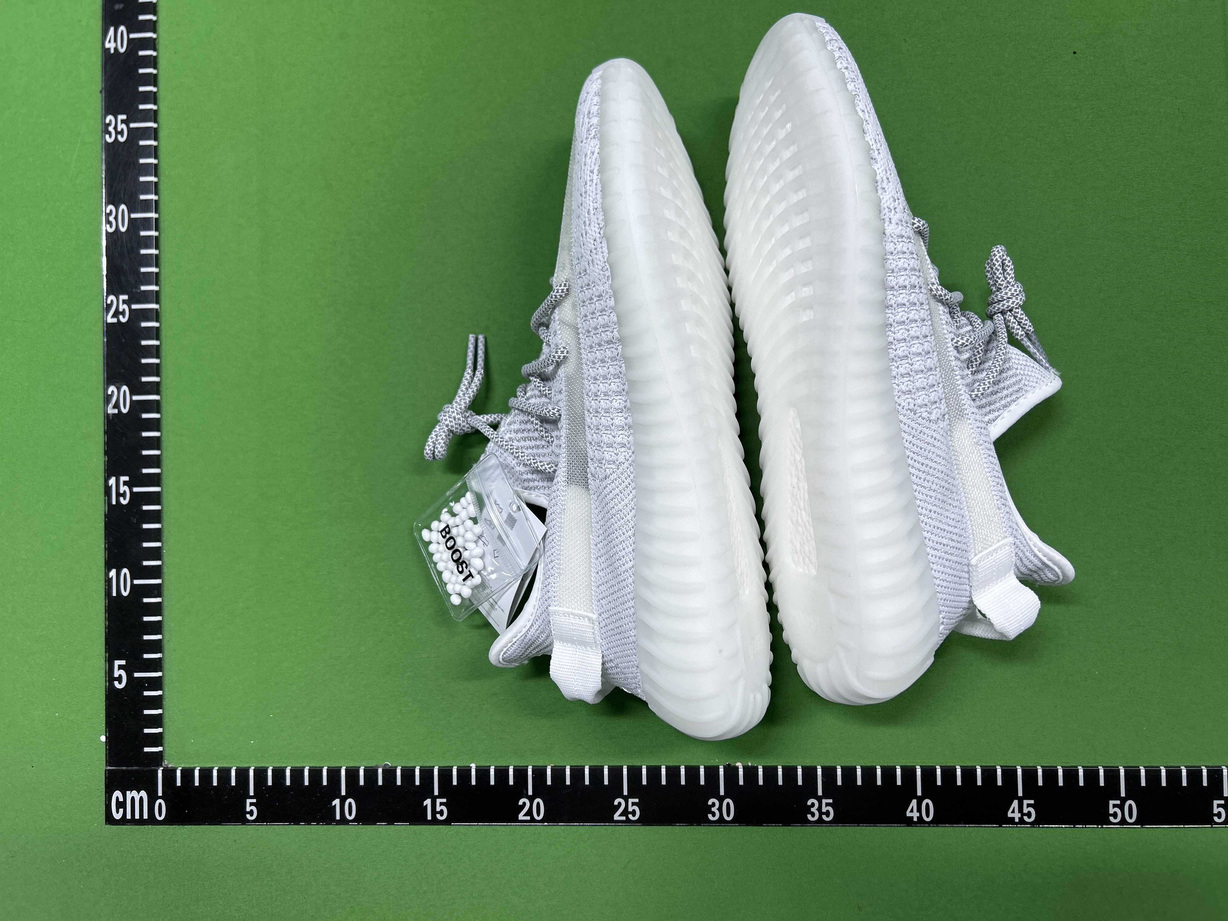 Yeezy Boost  350 (+18 Colourways)