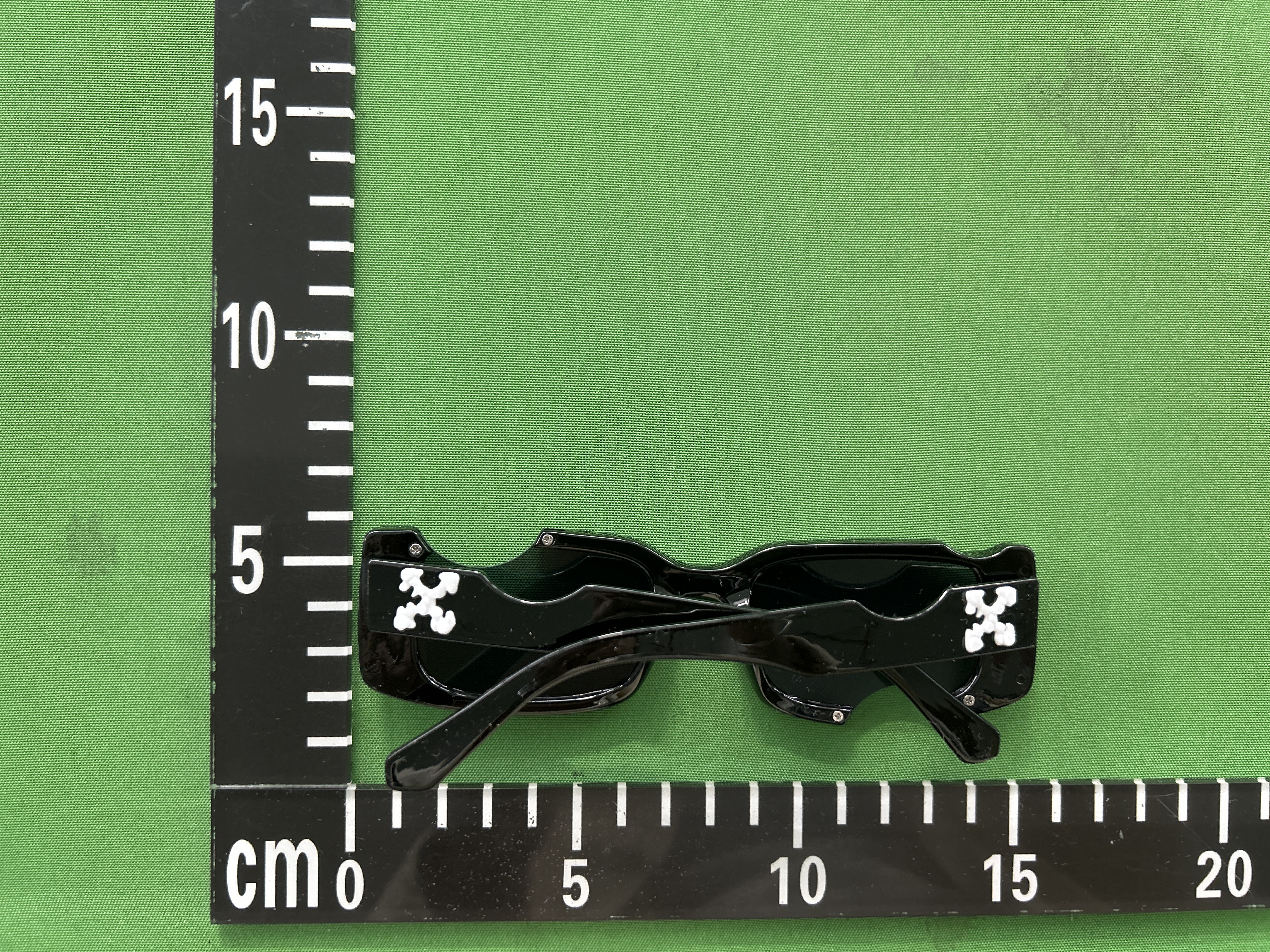OFF WHITE Sunglasses
