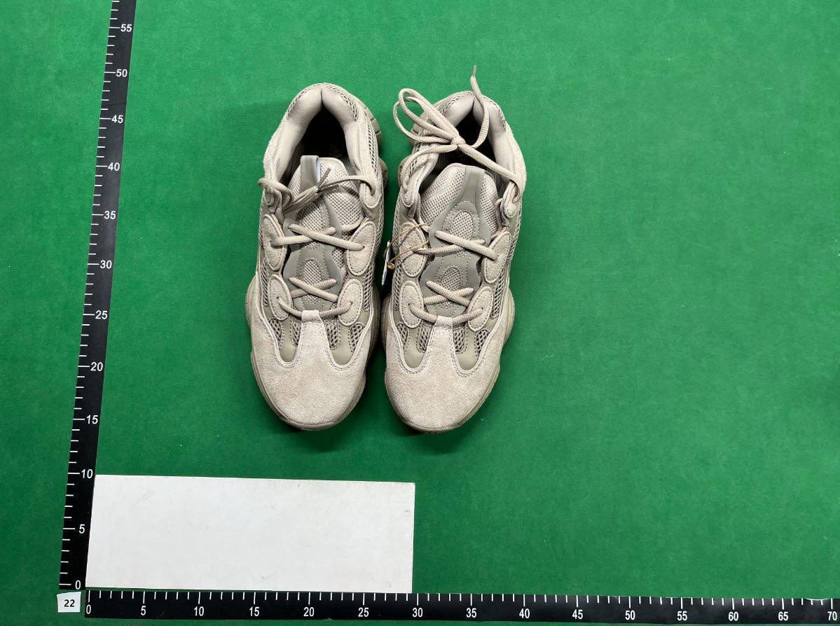 Yeezy 500 (+15 Colourways)